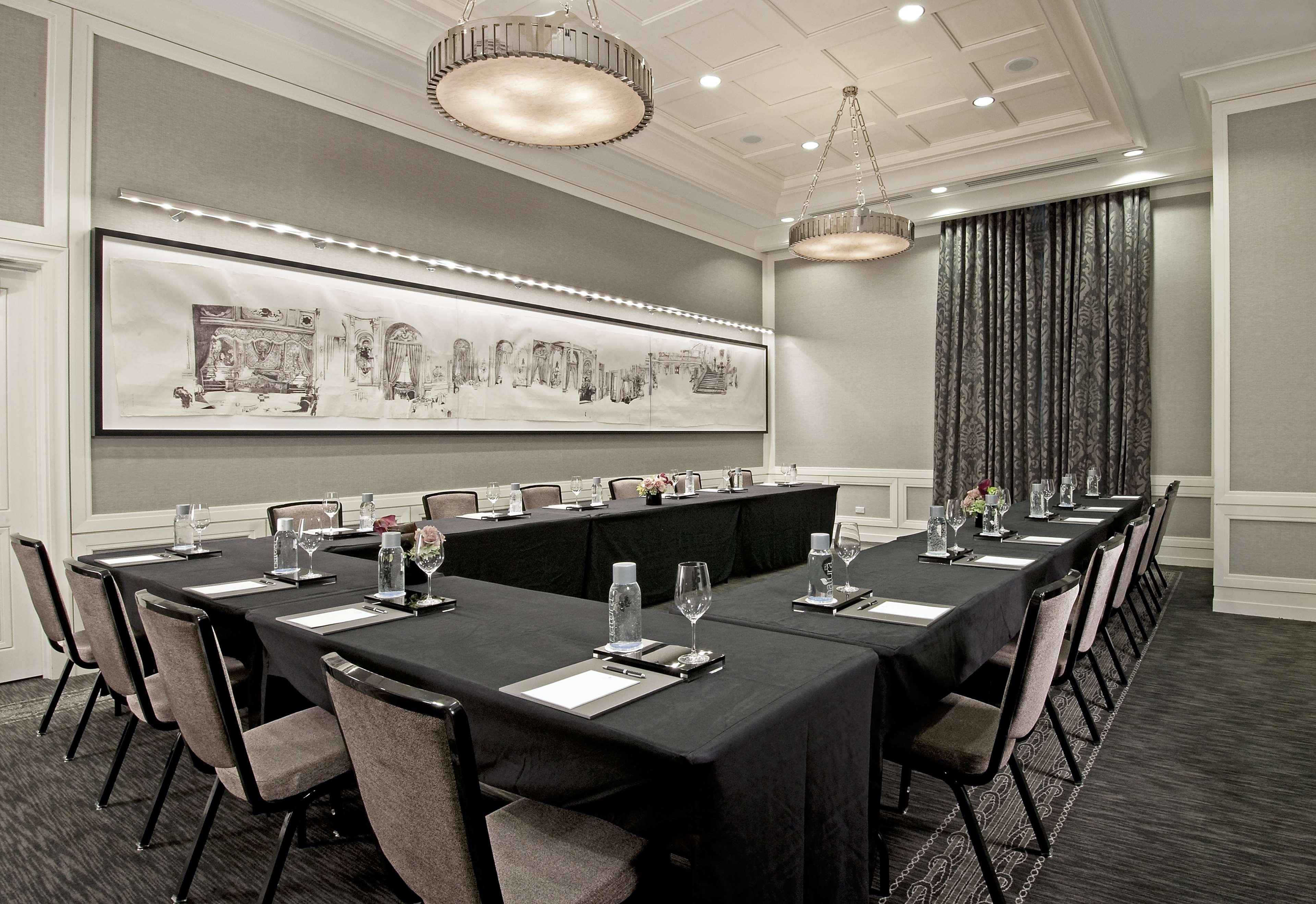 מלון Waldorf Astoria שיקגו עסק תמונה